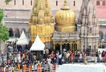 Photo of भीषण बारिश और तड़तड़ाती बिजली भी नहीं रोक सकी आस्था की धार