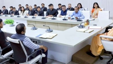Photo of सीएम योगी से मिले पीसीएस-2022-23 के प्रशिक्षक