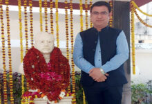 Photo of डाककर्मी के पुत्र मुंशी प्रेमचंद ने लिखी साहित्य की नई इबारत : केके यादव