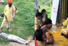 Photo of पेशाब को ‘प्रसाद’ बताकर पिलाता, महिलाओं को बैड टच करता था ढोंगी बाबा!