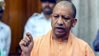 Photo of ठाकुरगंज हादसे में जेई निलंबित, एई को नोटिस, पीड़ित परिवार को 9 लाख की मदद