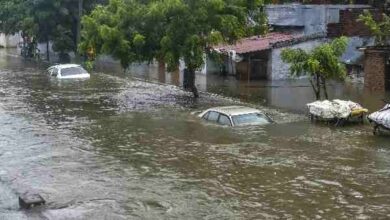 Photo of लखनऊ में देर रात मूसलाधार बारिश से जलभराव, स्कूल-कॉलेज बंद
