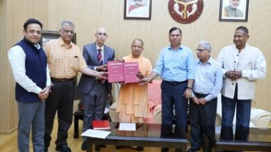 Photo of आयोग ने सीएम योगी को सौंपी संभल दंगों की रिपोर्ट