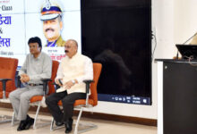 Photo of फेक न्यूज का वाहक न बने मीडिया : हरिनारायणचारी